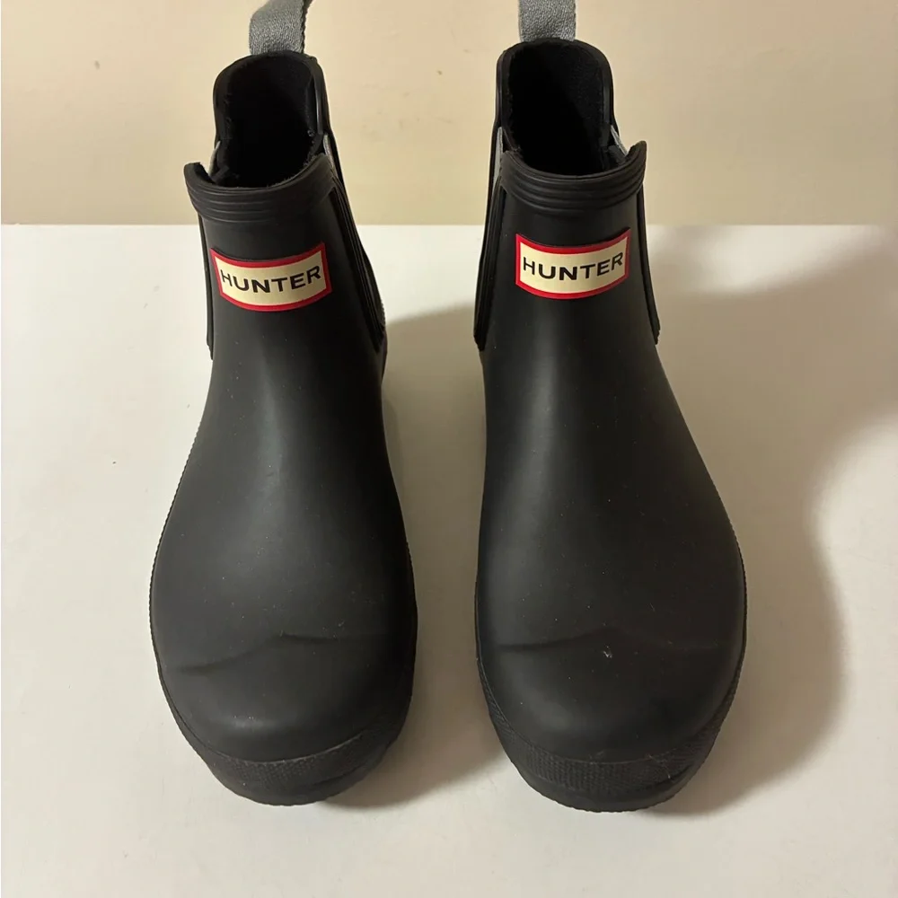 Hunter Women’s Gray Chelsea Rain Boots - Picture 2 of 5